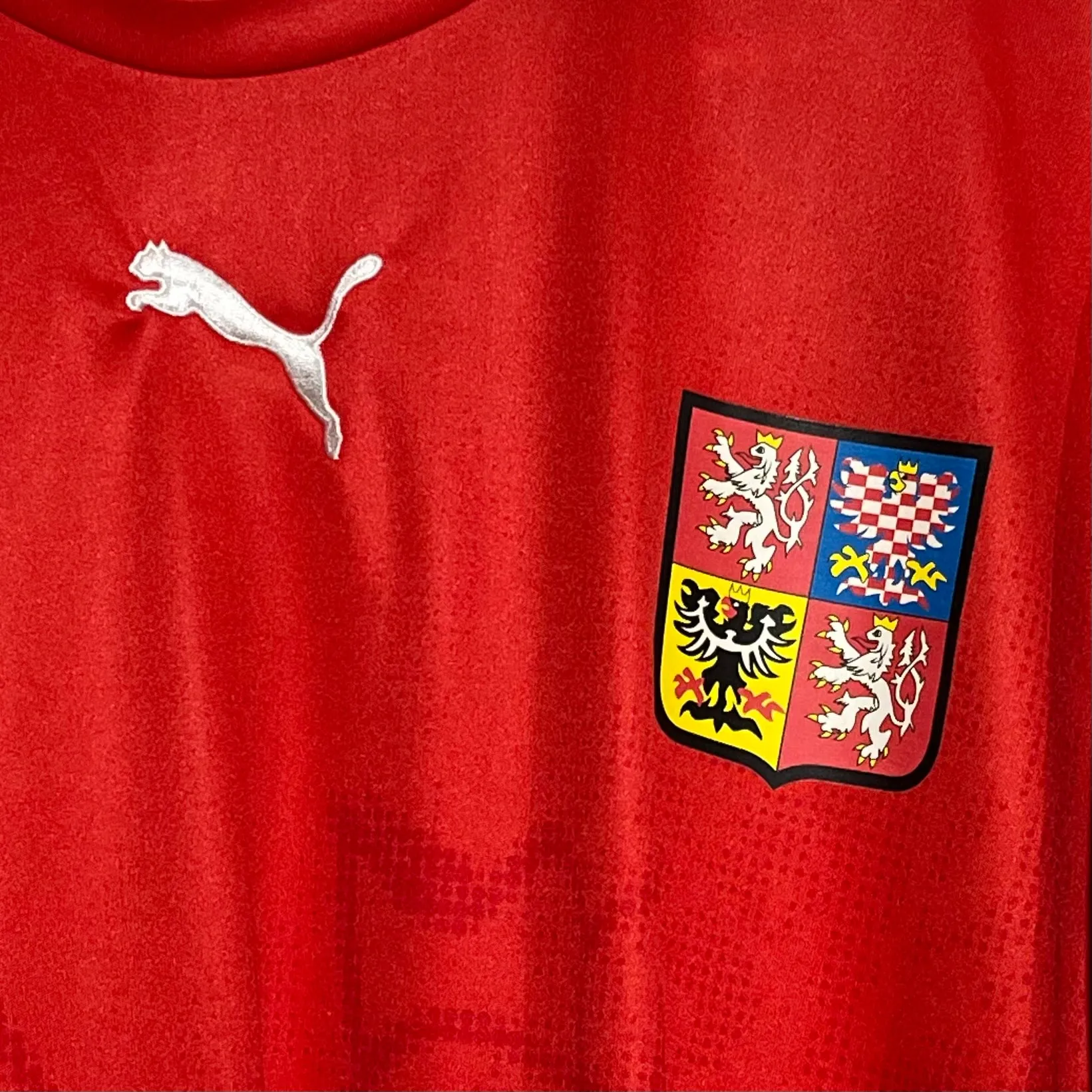 2006/07 Czech Republic Home Soccer Jersey L