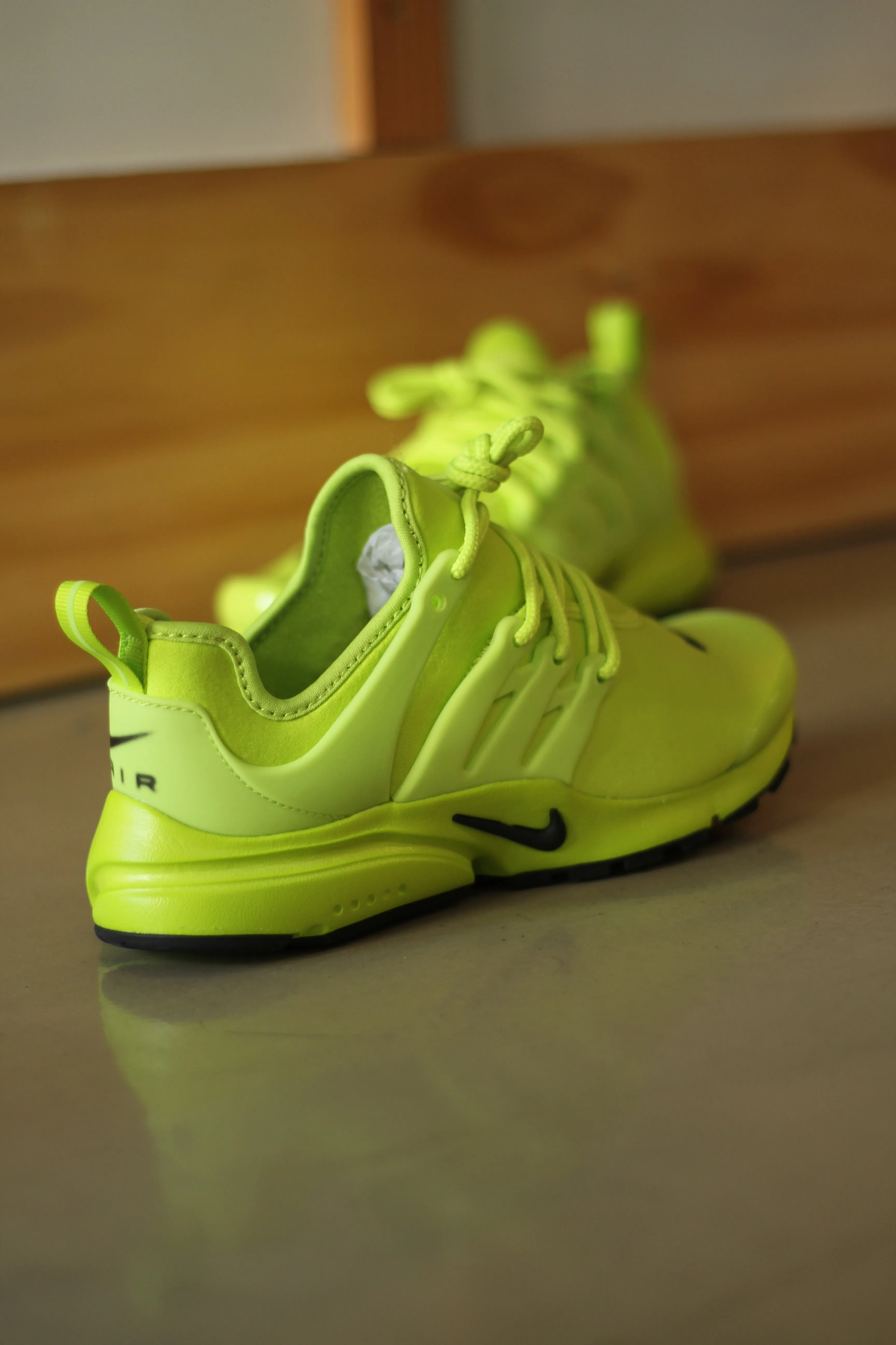 W AIR PRESTO "ATOMIC GREEN"